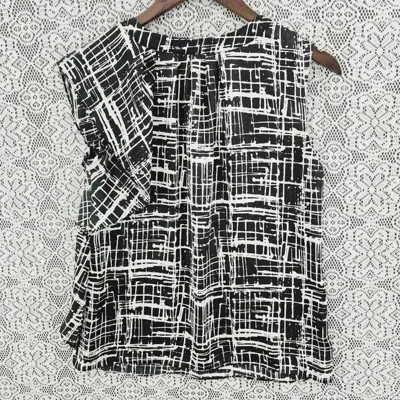 MICHAEL Michael Kors crewneck pattern one ruffle sleeve tank top 4 - Picture 2 of 7